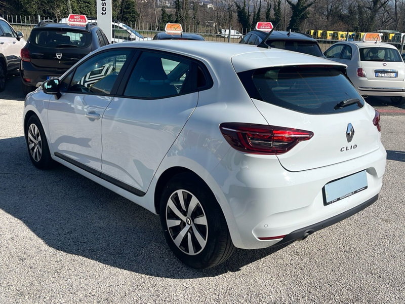 Renault Clio usata a L'Aquila (3)