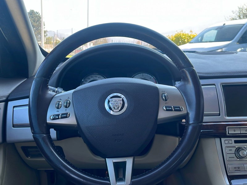 Jaguar X-Type usata a L'Aquila (16)