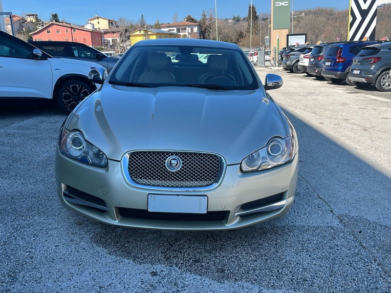 Jaguar X-Type usata a L'Aquila (17)