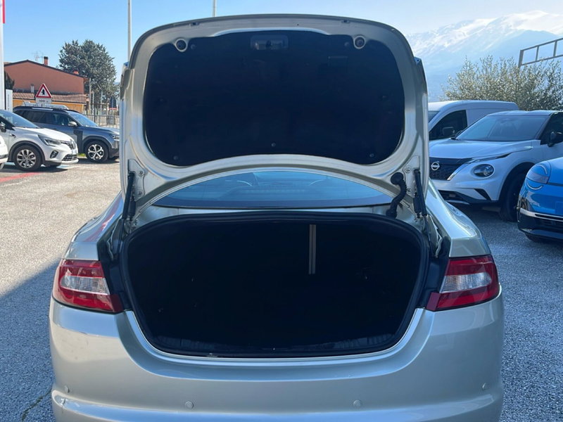 Jaguar X-Type usata a L'Aquila (19)