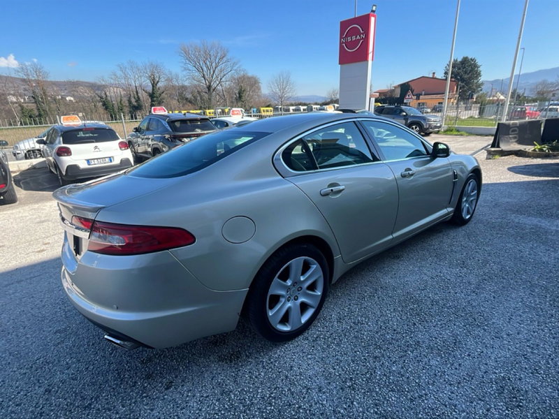 Jaguar X-Type usata a L'Aquila (5)