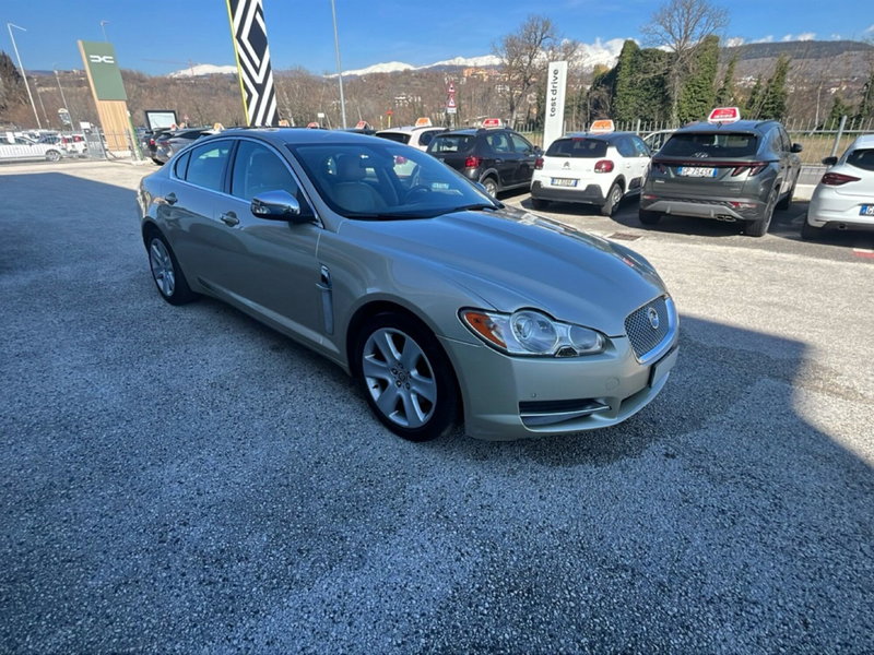 Jaguar X-Type usata a L'Aquila (7)