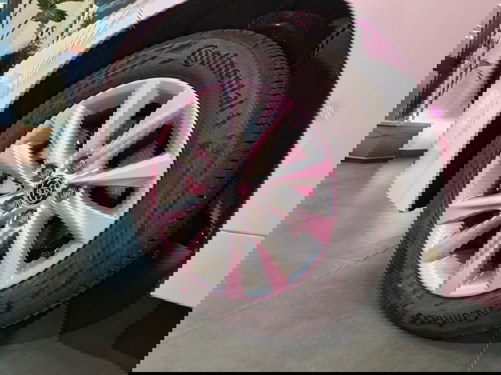 Toyota Corolla Touring Sports nuova a Catanzaro (11)