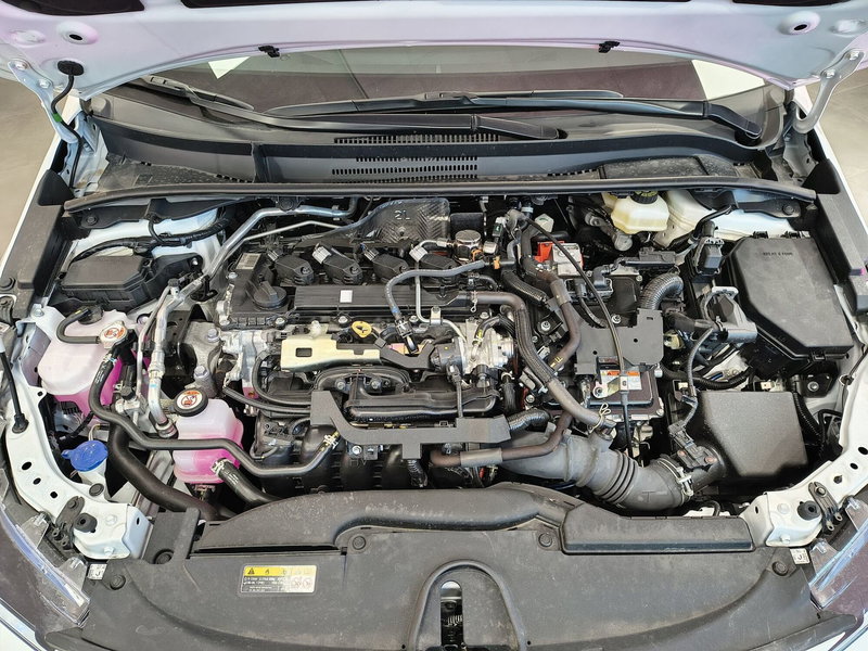 Toyota Corolla Touring Sports nuova a Catanzaro (12)