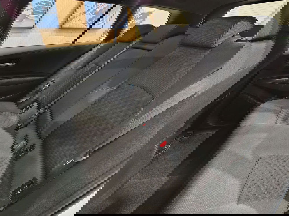 Toyota Corolla Touring Sports nuova a Catanzaro (16)