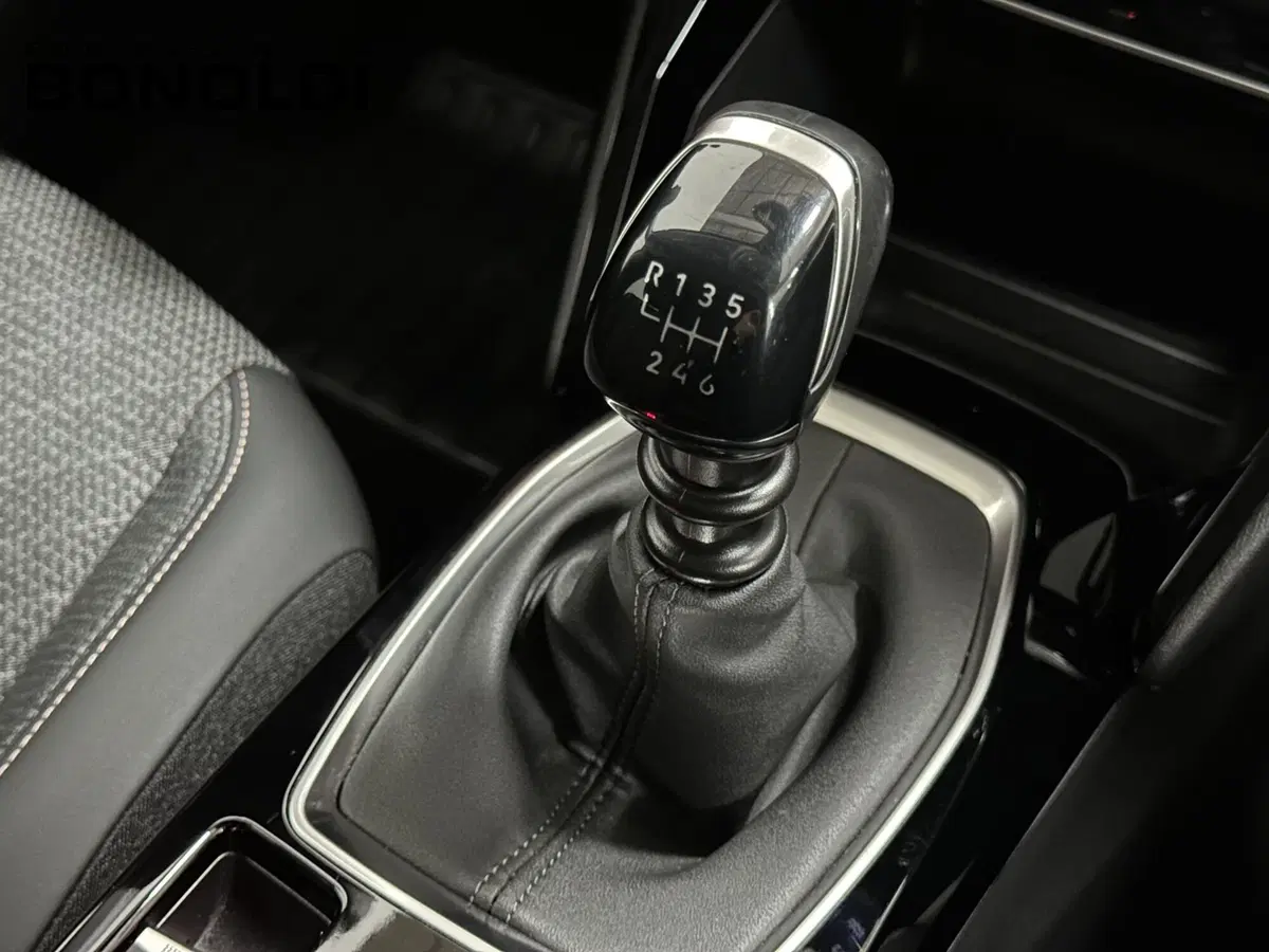 Peugeot 208 usata a Brescia (8)