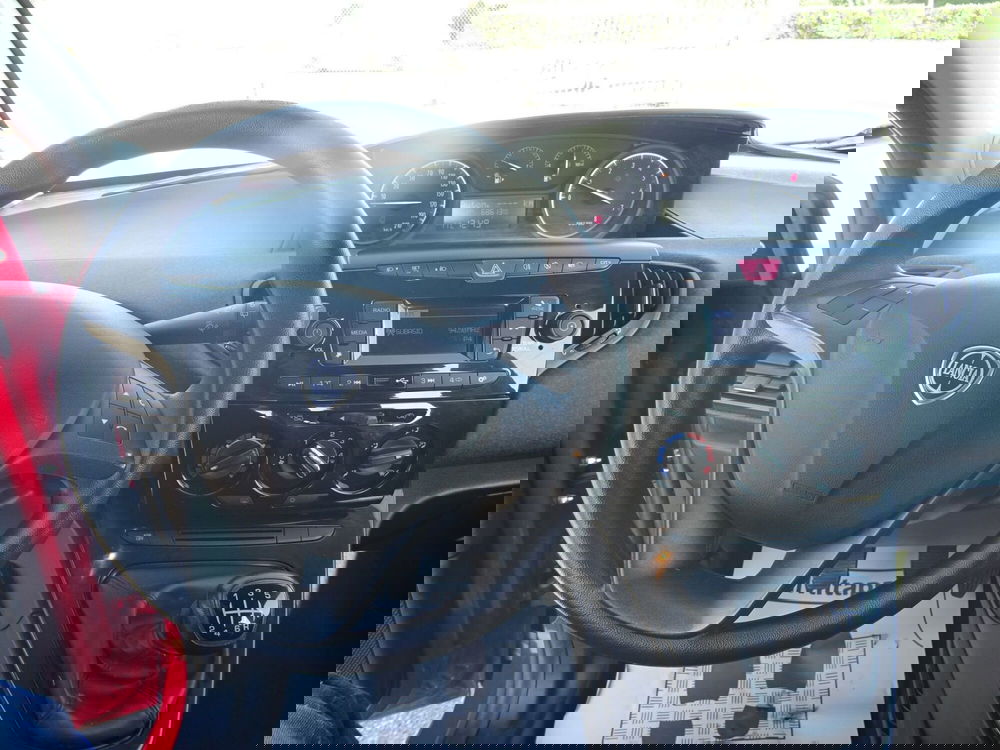 Lancia Ypsilon usata a Lucca (10)