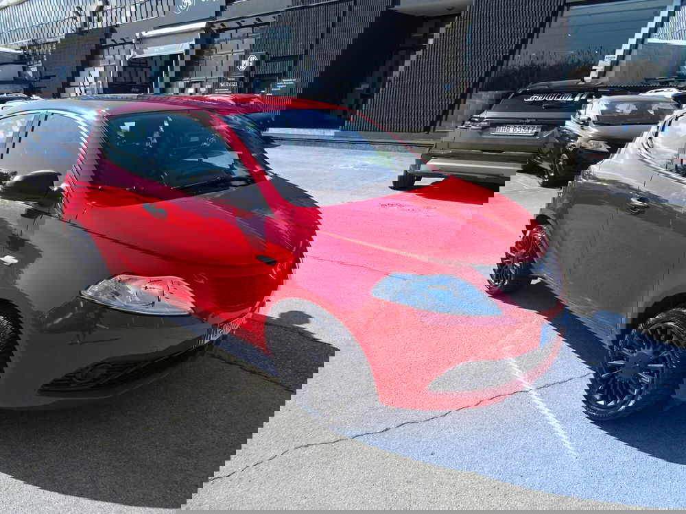 Lancia Ypsilon usata a Lucca (6)