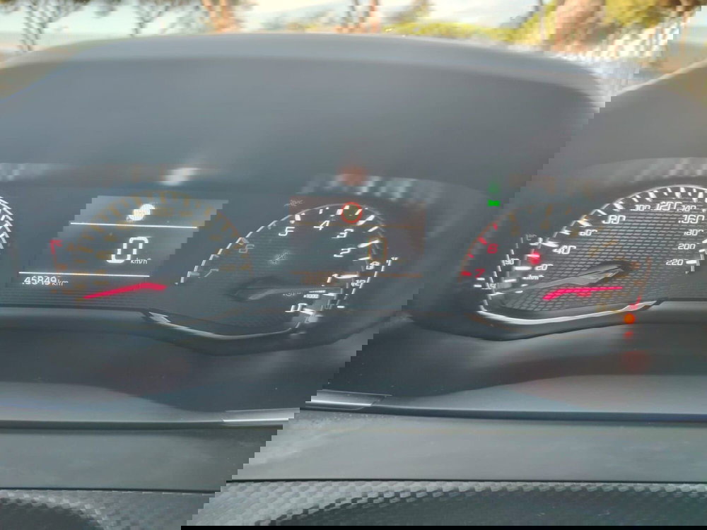 Peugeot 2008 usata a Massa-Carrara (9)