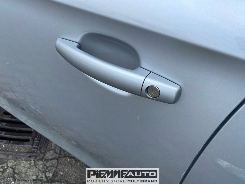 Opel Corsa usata a Piacenza (18)