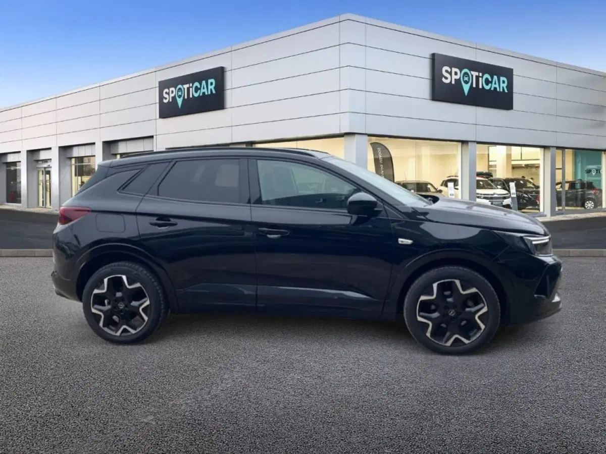 Opel Grandland usata a Foggia (4)