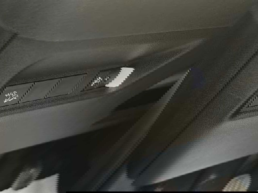 Jeep Avenger usata a Ravenna (17)