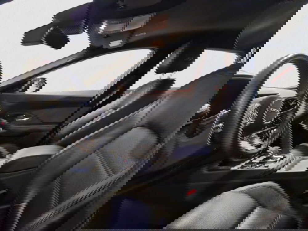 Jaguar E-Pace usata a Livorno (14)