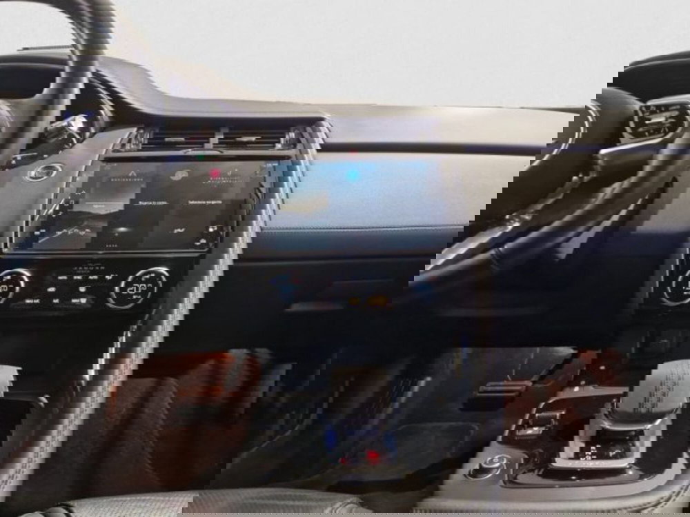 Jaguar E-Pace usata a Livorno (17)