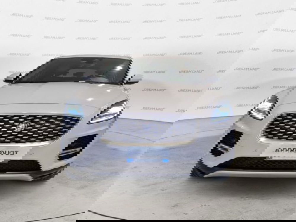 Jaguar E-Pace usata a Livorno (9)