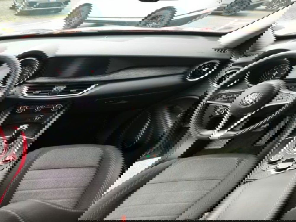 Alfa Romeo Stelvio usata a Livorno (5)