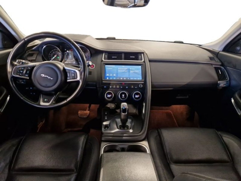 Jaguar E-Pace usata a Livorno (11)