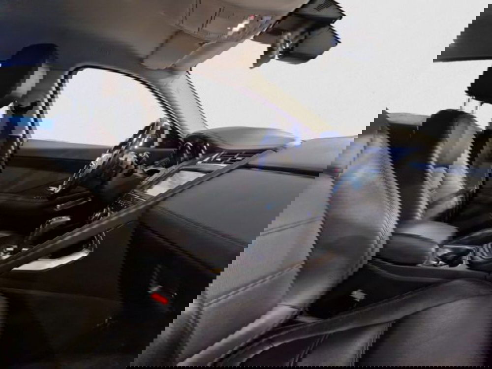 Jaguar E-Pace usata a Livorno (12)
