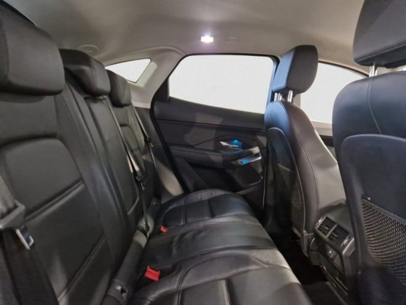 Jaguar E-Pace usata a Livorno (17)