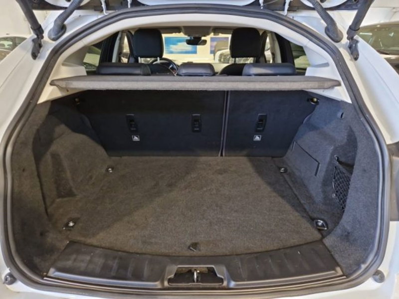 Jaguar E-Pace usata a Livorno (19)