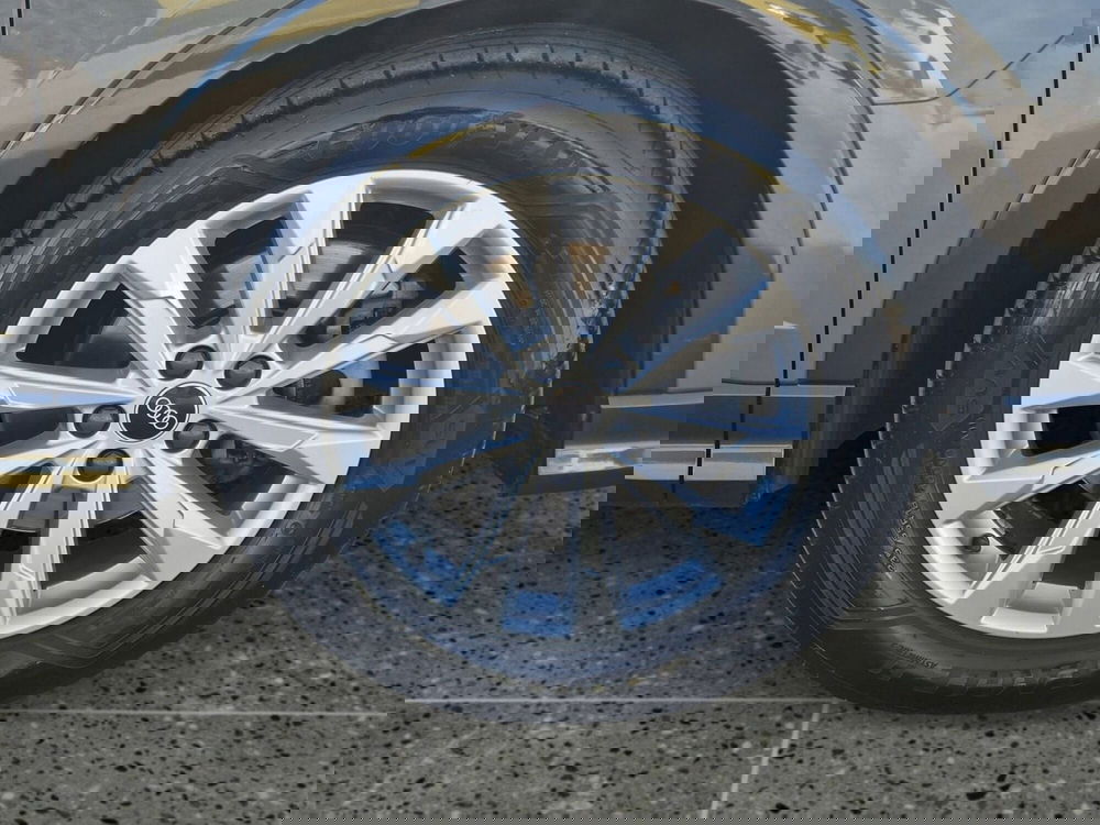 Audi Q3 Sportback usata a Bari (6)