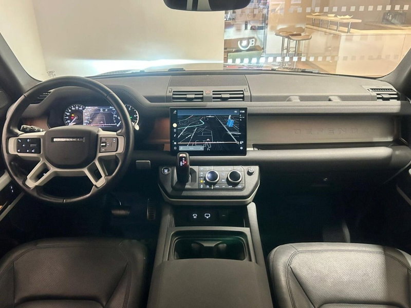 Land Rover Defender usata a Napoli (4)