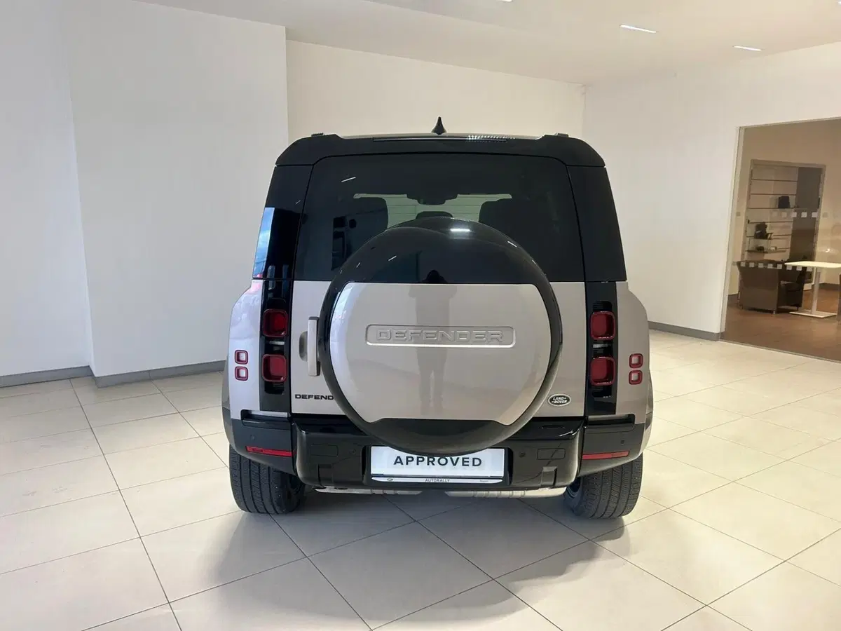 Land Rover Defender usata a Napoli (7)