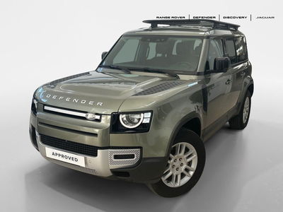 Land Rover Defender 110 3.0D I6 250 CV AWD Auto X-Dynamic S del 2024 usata a Bari