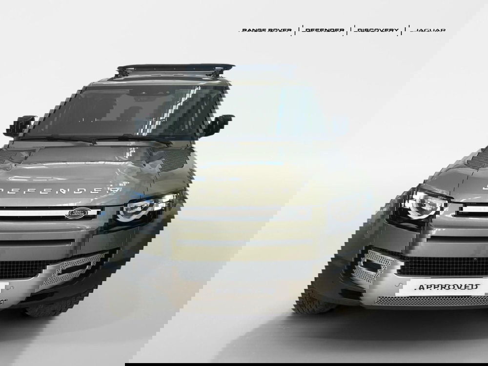 Land Rover Defender usata a Bari (8)