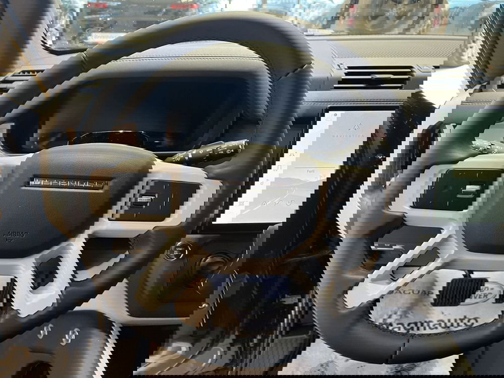 Land Rover Defender nuova a Forlì-Cesena (10)