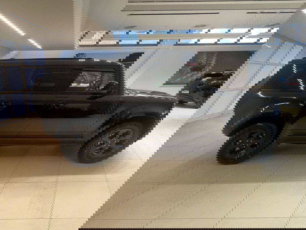 Land Rover Defender nuova a Forlì-Cesena (6)