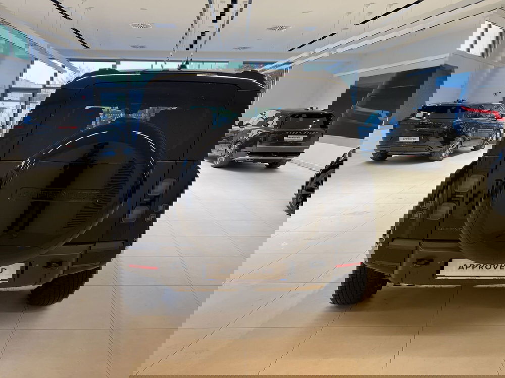 Land Rover Defender nuova a Forlì-Cesena (7)