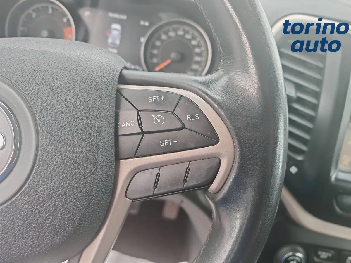 Jeep Cherokee usata a Torino (15)