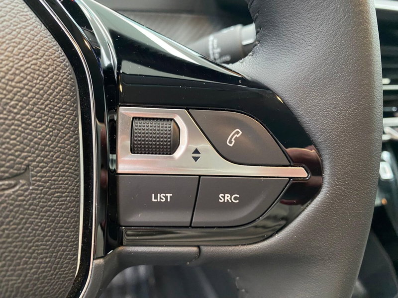 Peugeot 208 usata a Milano (16)