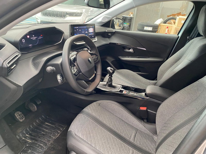 Peugeot 208 usata a Milano (9)