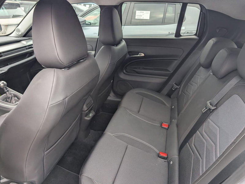 Jeep Avenger usata a Milano (11)