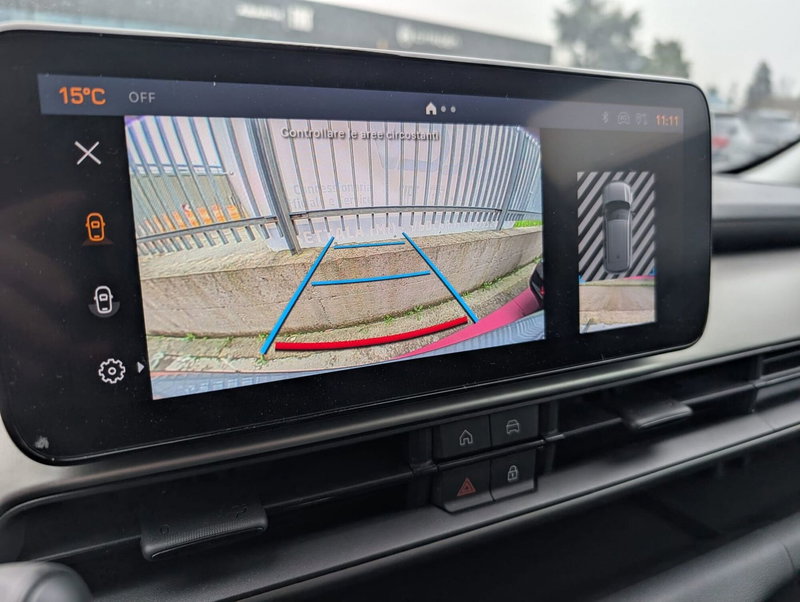 Jeep Avenger usata a Milano (13)