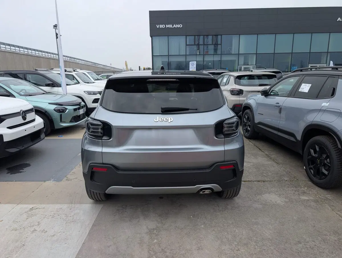 Jeep Avenger usata a Milano (3)