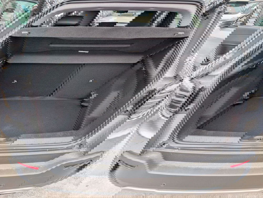 Jeep Avenger usata a Milano (5)