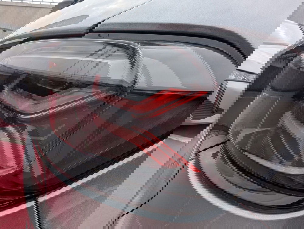 Jeep Avenger usata a Milano (8)