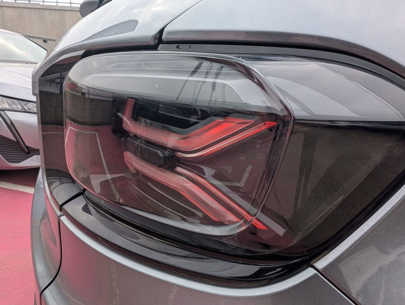 Jeep Avenger usata a Milano (8)