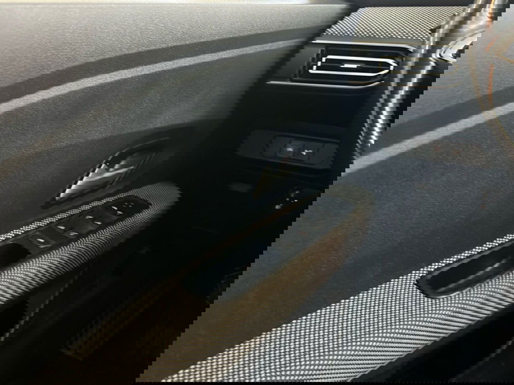 Dacia Jogger usata a Roma (13)