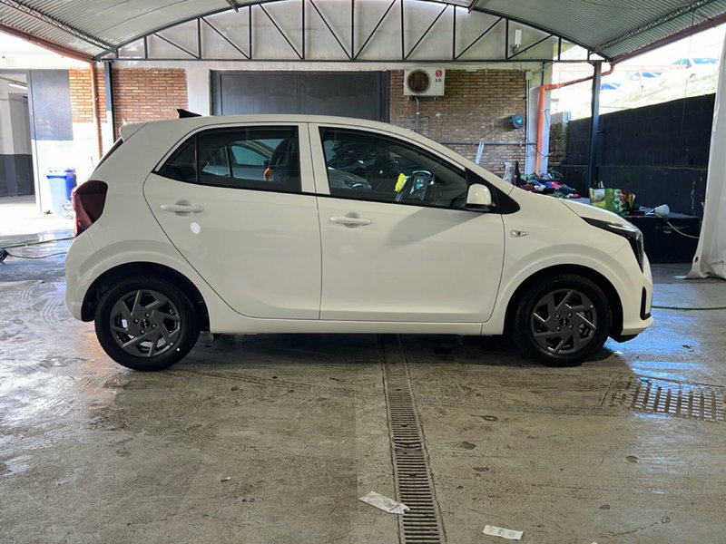 Kia Picanto nuova a Roma (6)