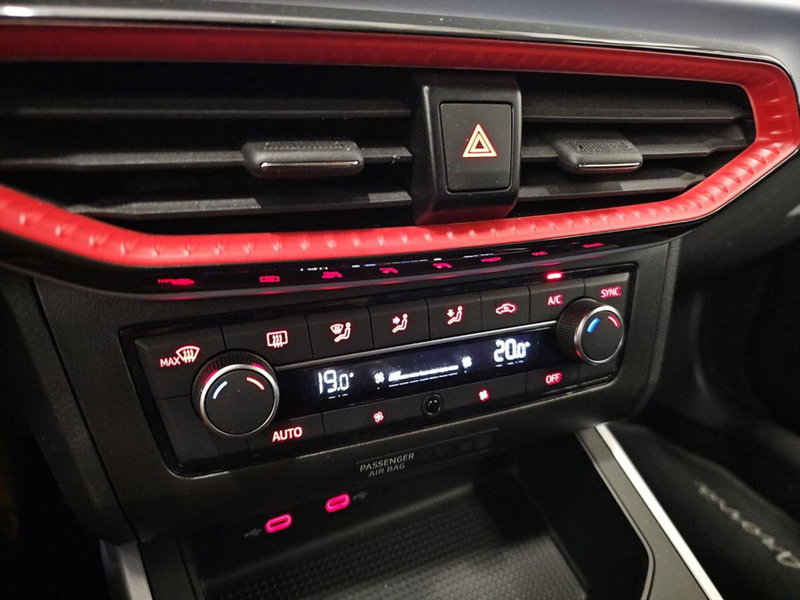 SEAT Arona usata a Lecco (16)