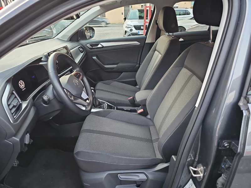 Volkswagen T-Roc usata a Lecco (9)