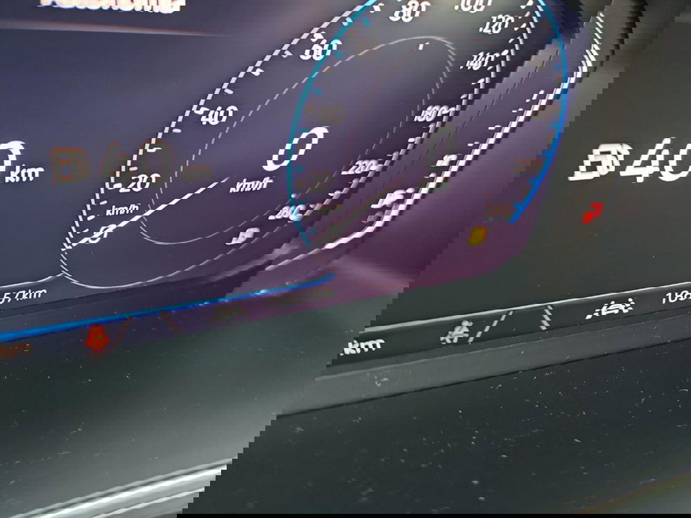 Volkswagen T-Roc usata a Lecco (13)