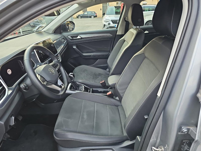 Volkswagen T-Roc usata a Lecco (9)