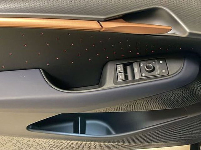 Cupra Tavascan nuova a Vicenza (17)