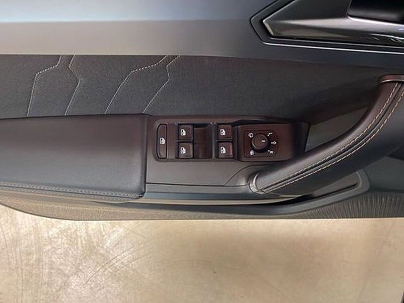Cupra Leon usata a Vicenza (18)