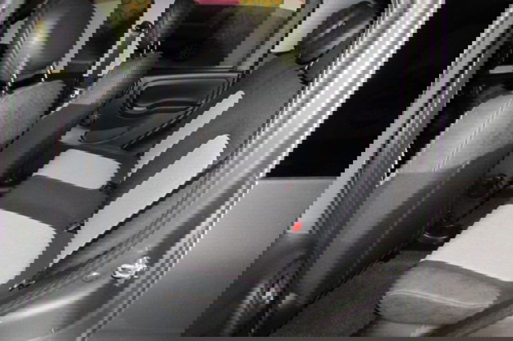 Fiat Panda Cross usata a Milano (12)